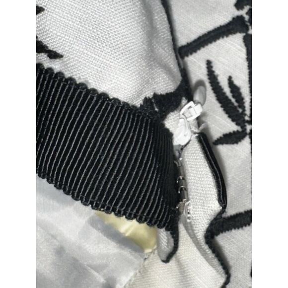 Talbots Linen Blend Lined Embroidered Skirt Size 2 Petite - Picture 9 of 9